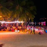 Quiet Patong Apartment Near Night Life & Good Food